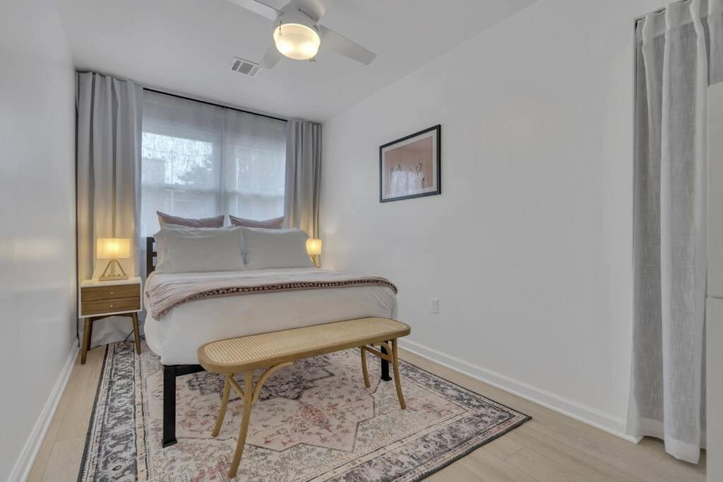 Sun, & Slots - Chic 3br Near Casinos & Holiday home *